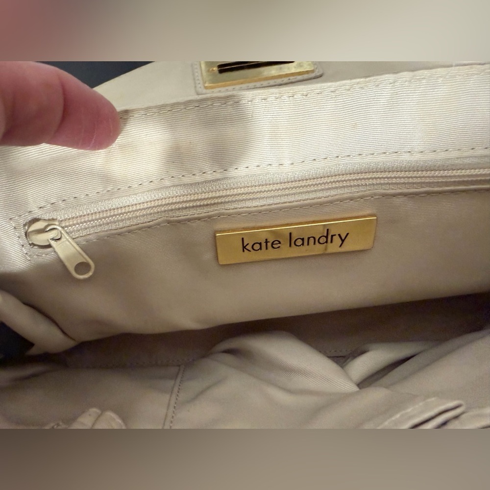 π« Kate Landry Beige Pebbled Leather Crossbody Bag w/ Gold Chain Strap β¨ - Picture 3 of 11